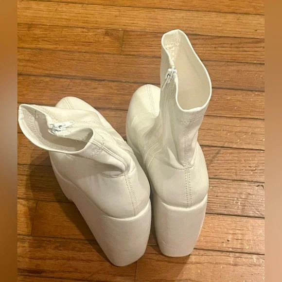 Azalea Wang Lovely White Platform Stretch Sock Vegan Bootie Size 9 - Picture 12 of 15